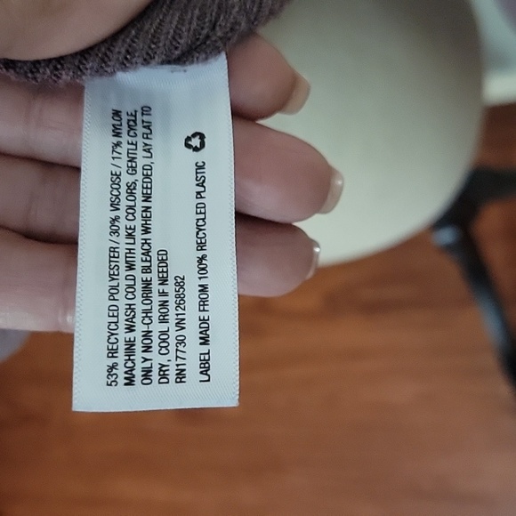 A New Day sweater - Picture 4 of 4